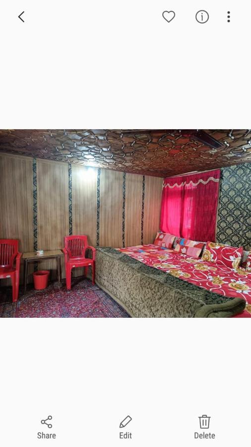 Appartement Island à Srīnagar Extérieur photo