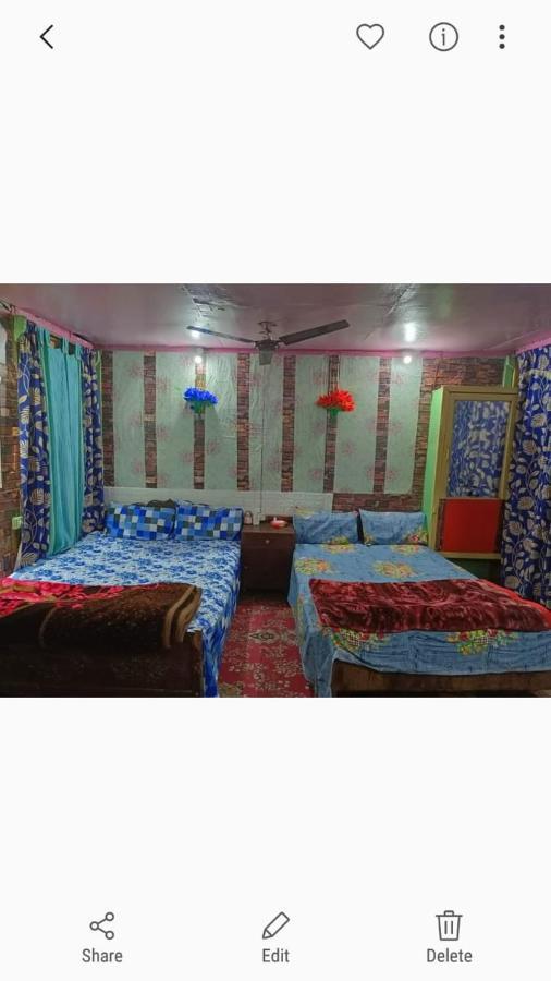 Appartement Island à Srīnagar Extérieur photo
